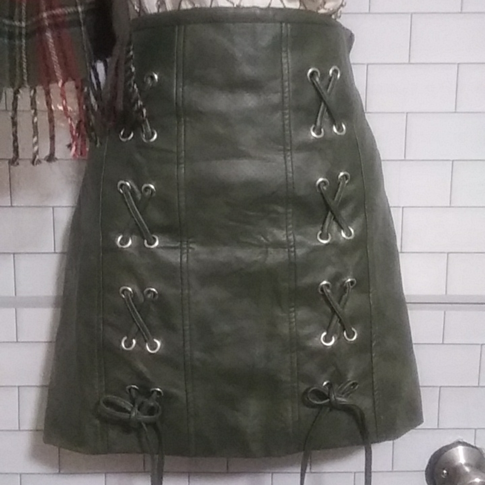 Green vinyl skirt lace up size medium